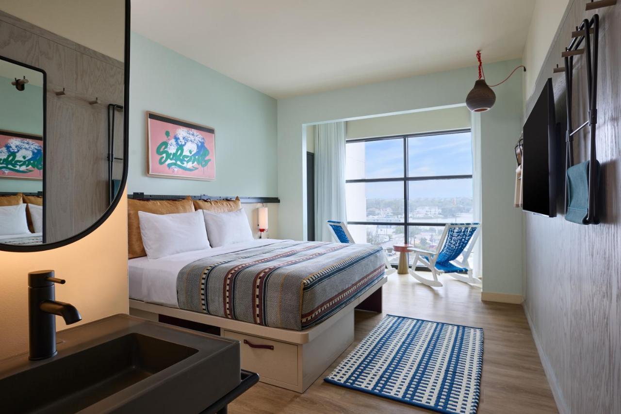 Moxy Virginia Beach Oceanfront Exteriör bild