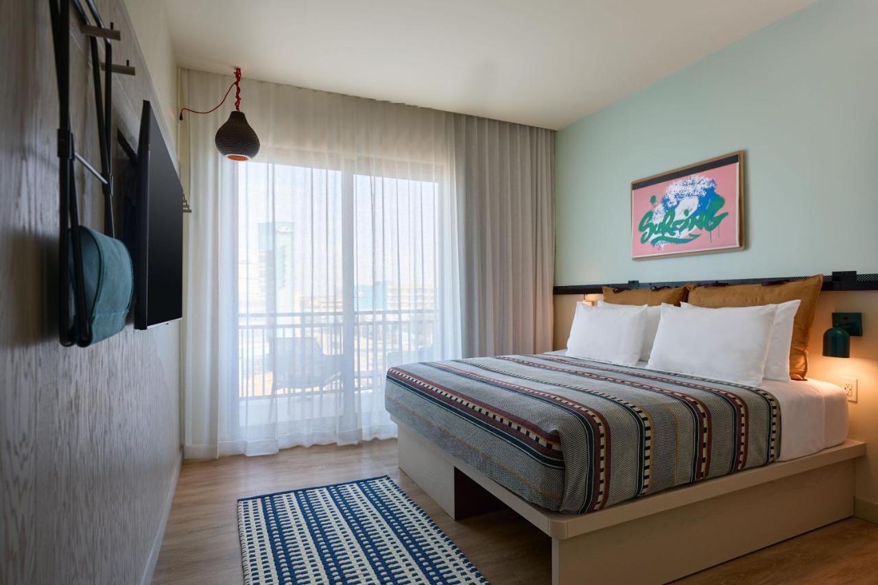 Moxy Virginia Beach Oceanfront Exteriör bild
