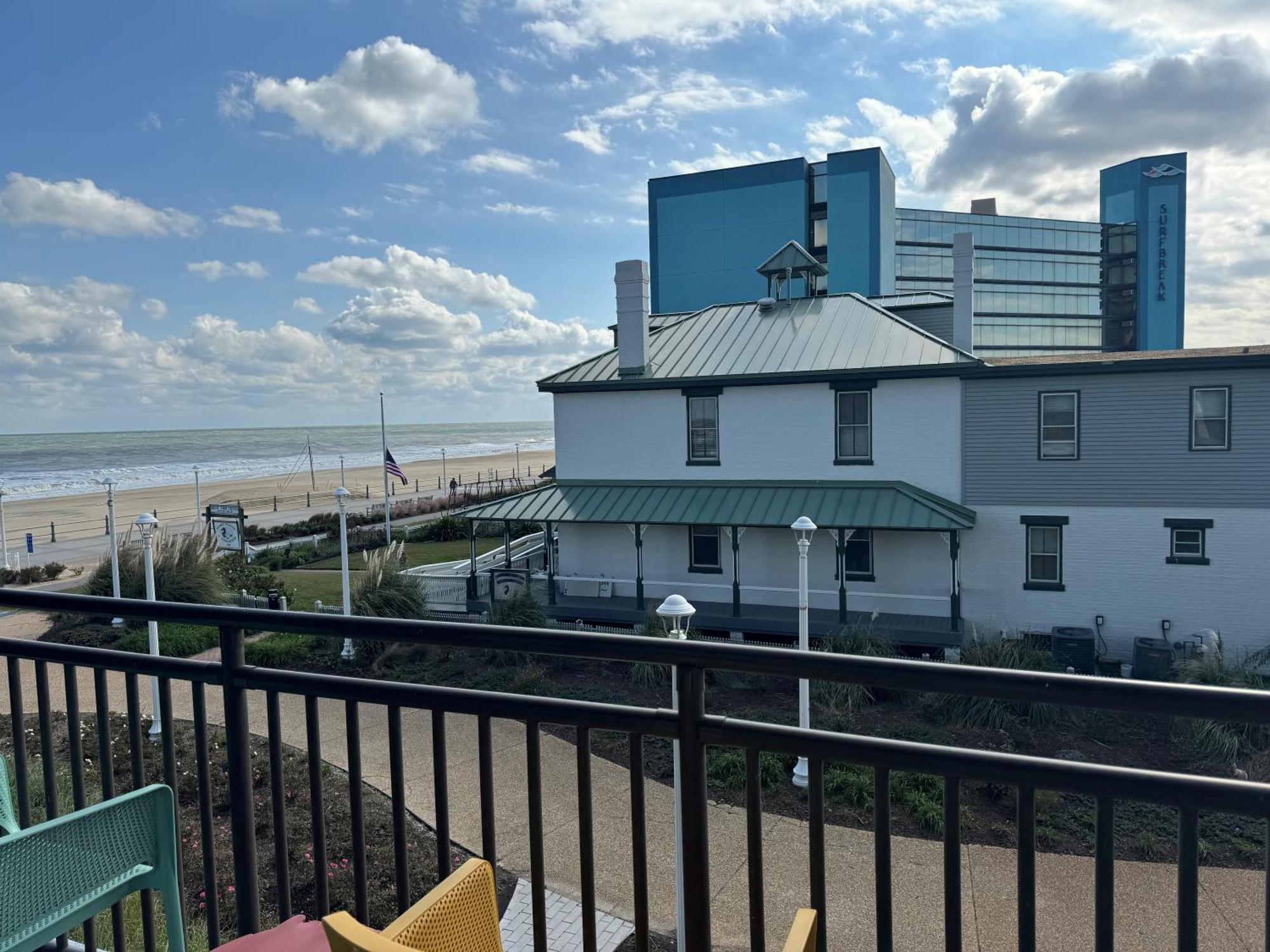 Moxy Virginia Beach Oceanfront Exteriör bild