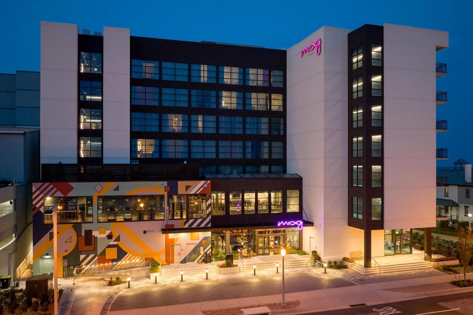 Moxy Virginia Beach Oceanfront Exteriör bild