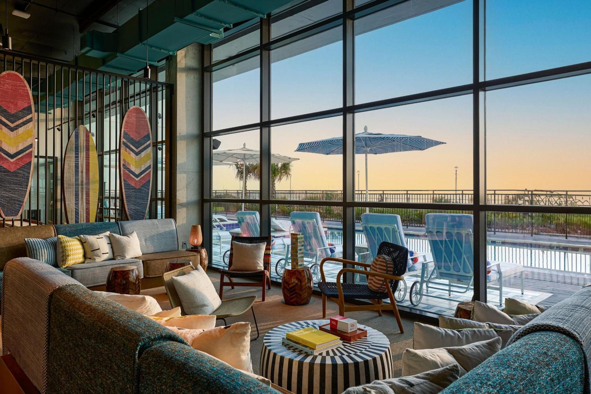 Moxy Virginia Beach Oceanfront Exteriör bild